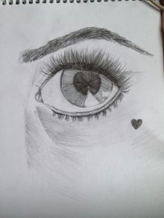this is a drawing from her second album electra heart focusing in on the great detail of her eyes and eyebrow