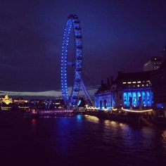 london eye by night