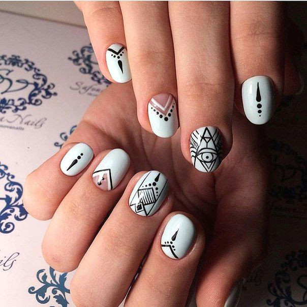 accurate nails black and blue nails black pattern nails blue and white nails drawings on nails ethnic nails indian nails pattern nails