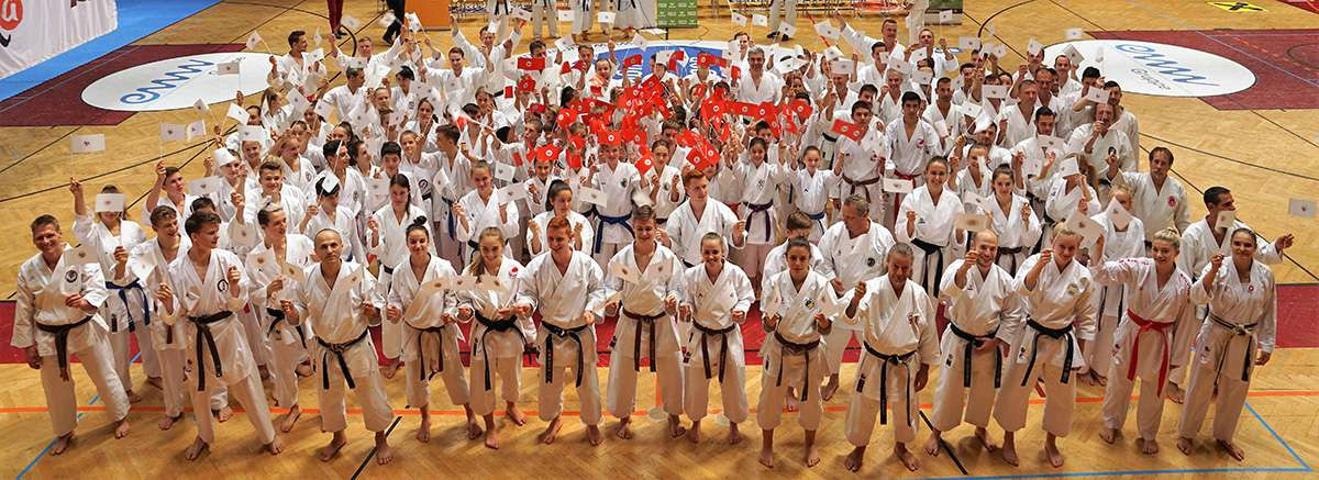 parallel zu der veranstaltung fand ein kumite nachwuchs nationalteamtraining statt das sogar einige teilnehmerinnen aus tschechien anlockte