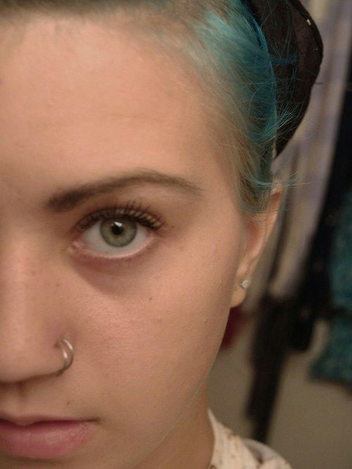 double nostril piercings on the same side i want to get this done i already have one
