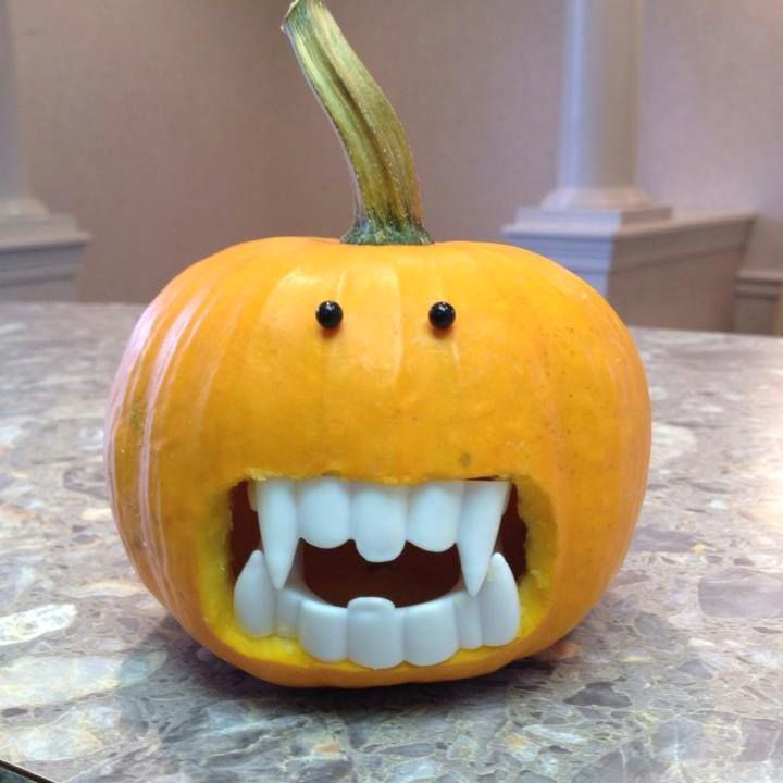 pumpkin with teeth
