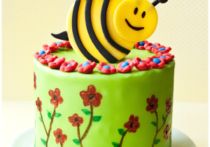Drawing Flowers On Cake Use This Tutorial to Make A Beautiful Spring Cake with Fondant